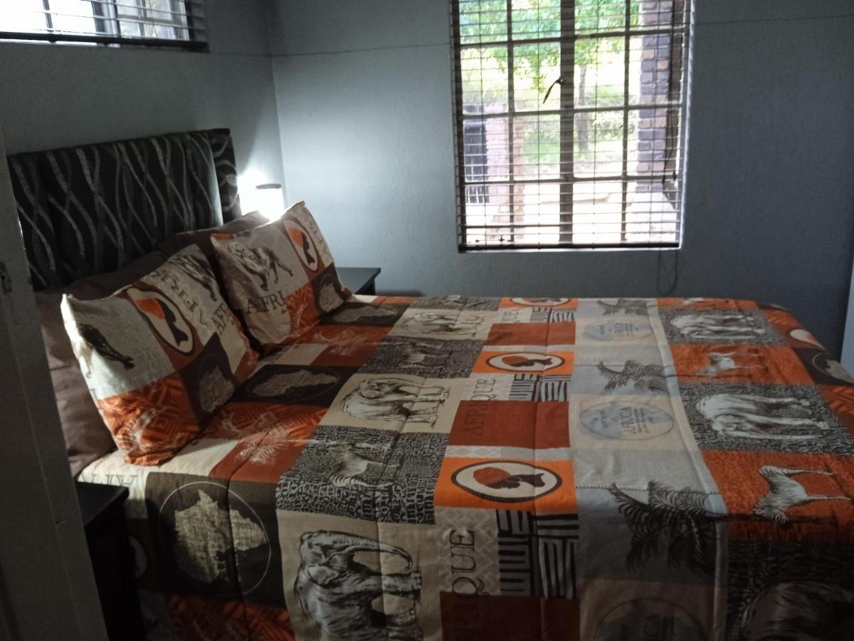 African Sky Marloth Park Bagian luar foto